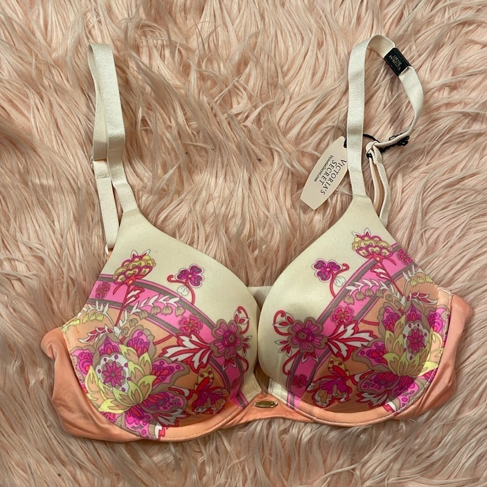 NWT Victoria’s‎ Secret women's plunge peach floral bra size 32C